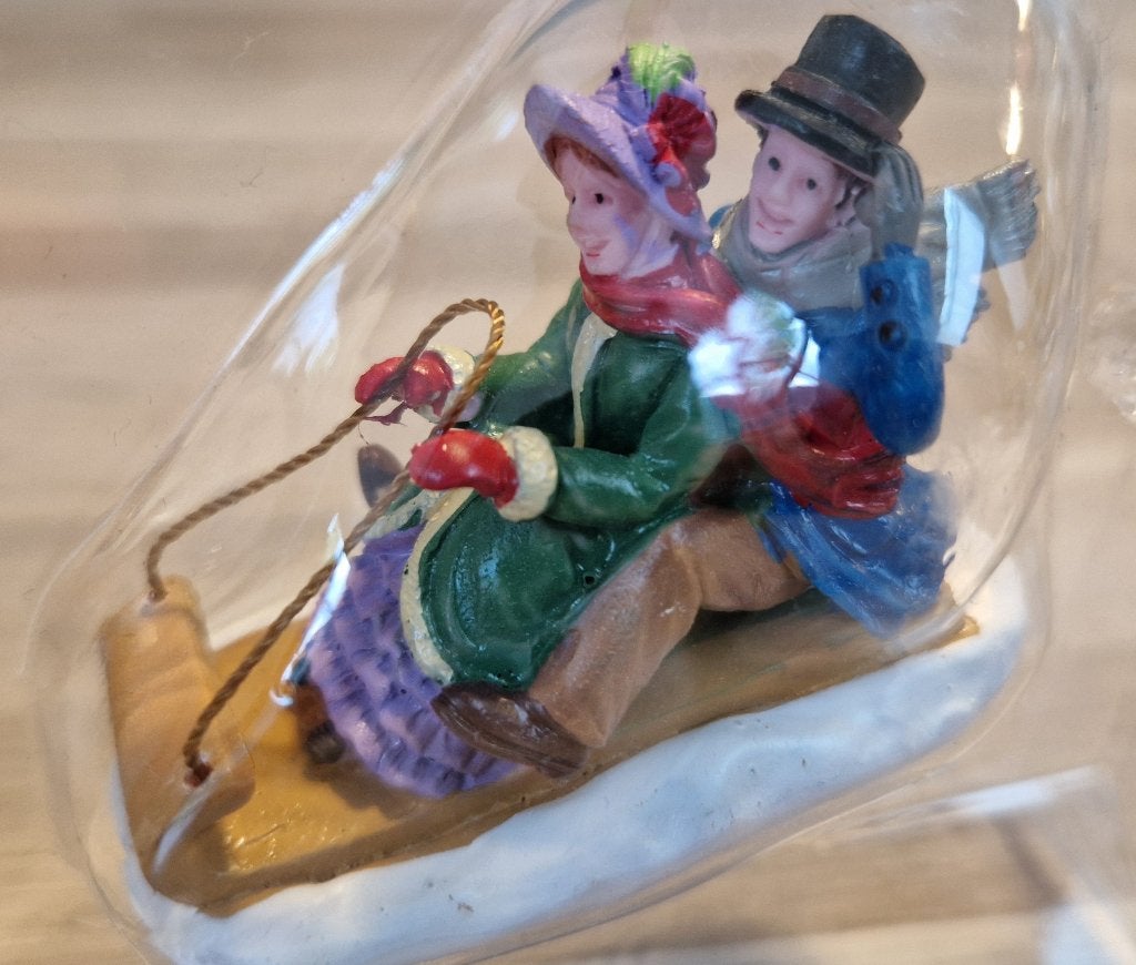 Lemax stelletje op een slee, Ophalen of Verzenden, Nieuw