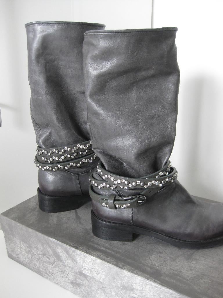KBS Shoes / Laars / Laarzen grijs/zilvergrijs maat 39, Kleding | Dames, Schoenen, Hoge laarzen, Nieuw, Ophalen of Verzenden, Grijs