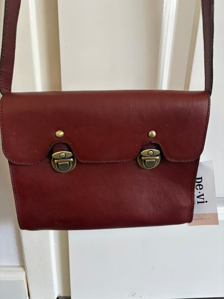 Nieuwe Burgundy echt leren tas, schoudertas, crossbody bag, Sieraden, Tassen en Uiterlijk, Tassen | Damestassen, Ophalen of Verzenden