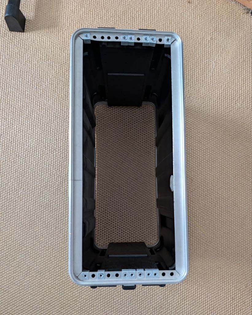 SKB Flightcase 18" rack, Ophalen of Verzenden, Gebruikt, Overige instrumenten, Flightcase