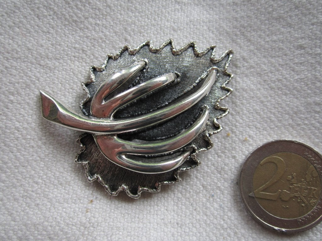 40.   Schitterende oude broche,  TORTOLANI, Ophalen, Overige materialen, Broche