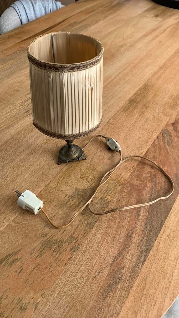 Vintage tafel lampje, messing voet, Gebruikt, 25 tot 50 cm, Beige, Rond
