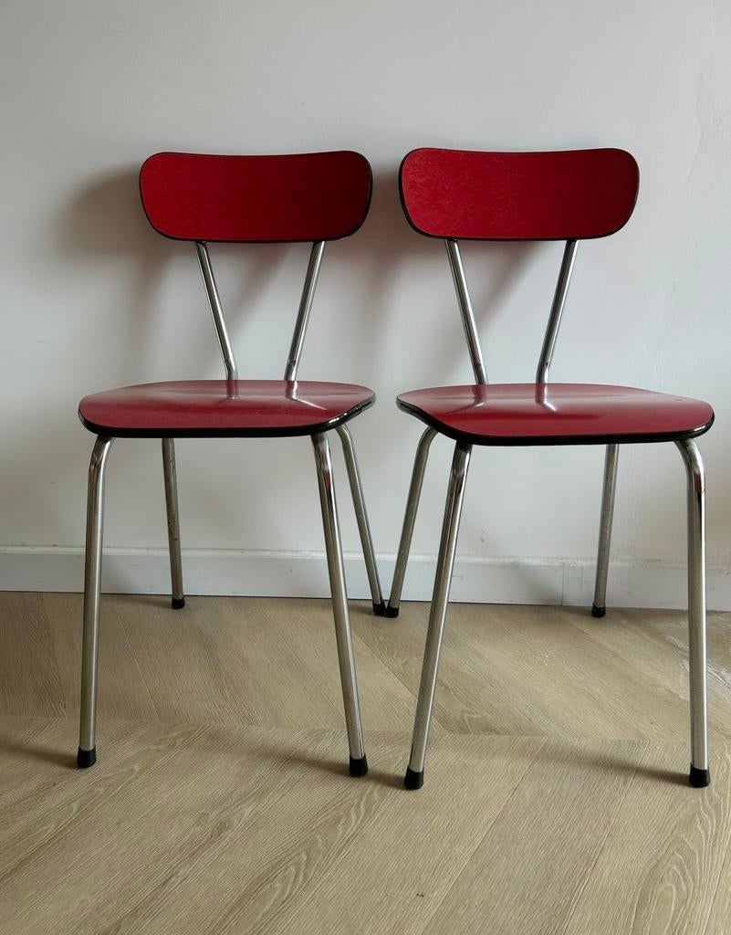 Set van 2 vintage rode keukenstoelen met chromen poten, Ophalen, Gebruikt, Twee, Metaal