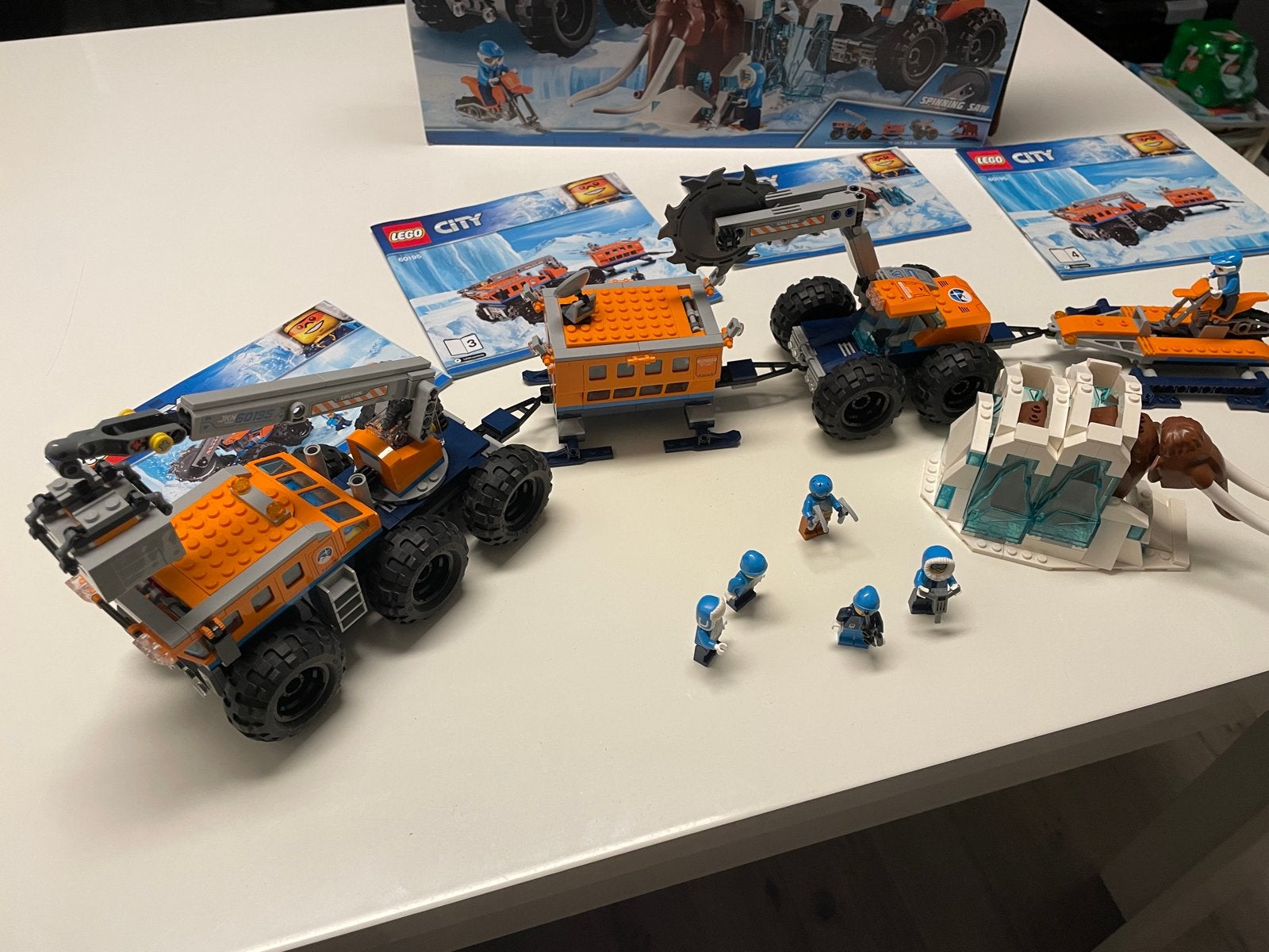 LEGO City 60195 Arctic Mobile Exploration Base, Kinderen en Baby's, Ophalen, City, Lego, Zo goed als nieuw