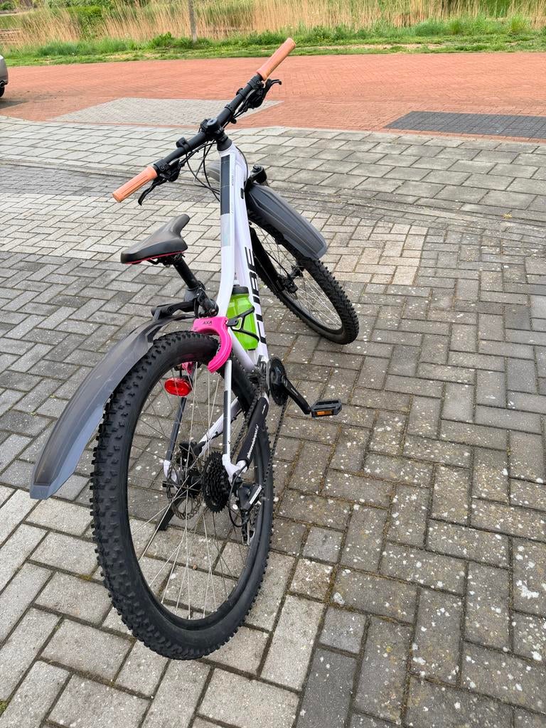 Cube kinder mountainbike 24 inch, Fietsen en Brommers, Ophalen, 24 inch of meer, Gebruikt, Staal