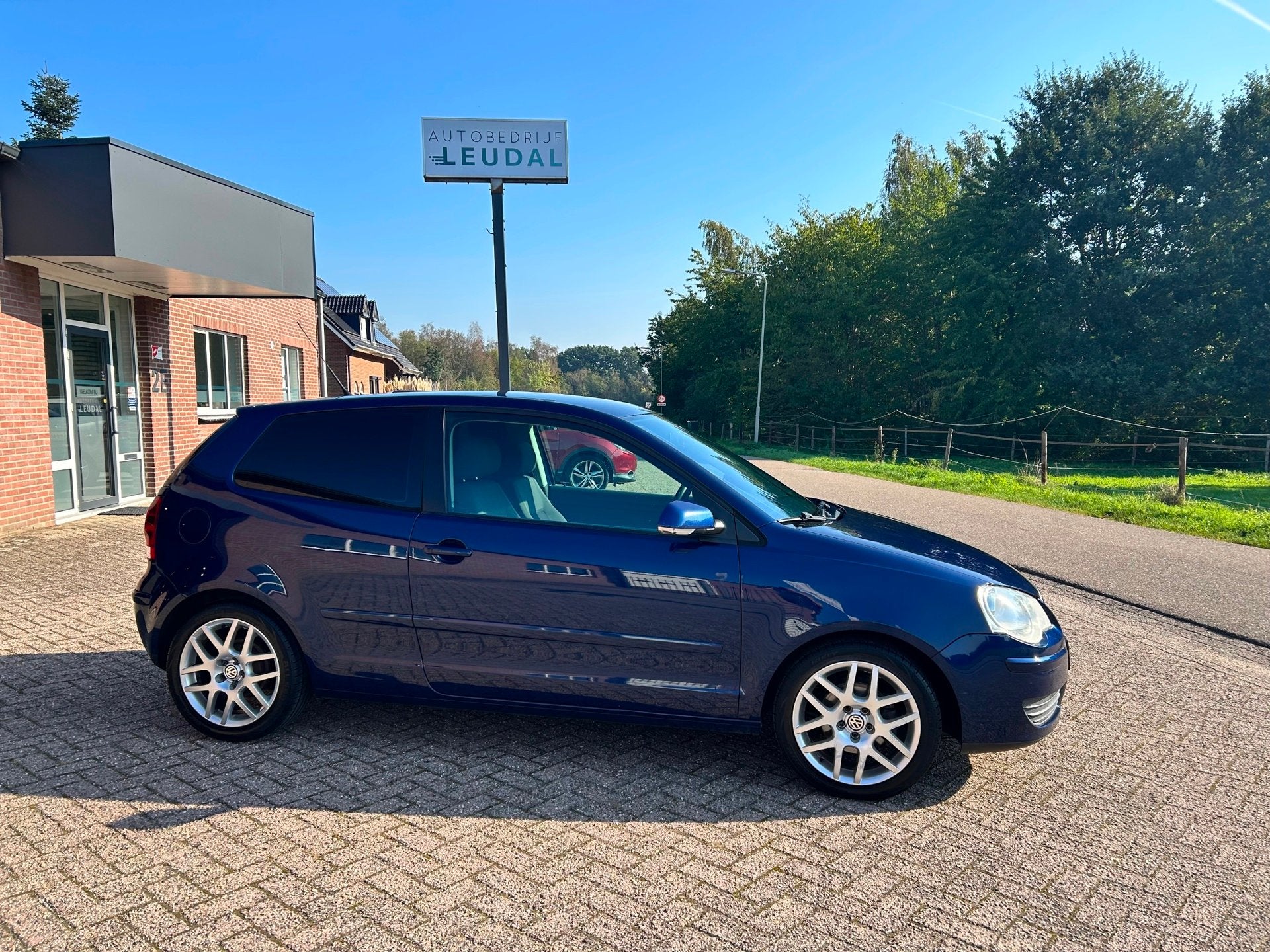 Volkswagen Polo 1.4-16V Comfortline//Airco//APK 31-3-2027, Voorwielaandrijving, Gebruikt, 4 cilinders, Blauw
