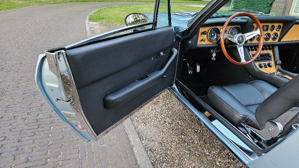 Jensen Interceptor Convertible – Britse elegantie, brute V8, foto 9