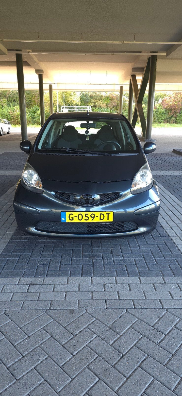 Toyota Aygo 1.0 12V Vvt-i 3DRS MMT 2008 Grijs, Voorwielaandrijving, Zwart, 4 stoelen, 68 pk