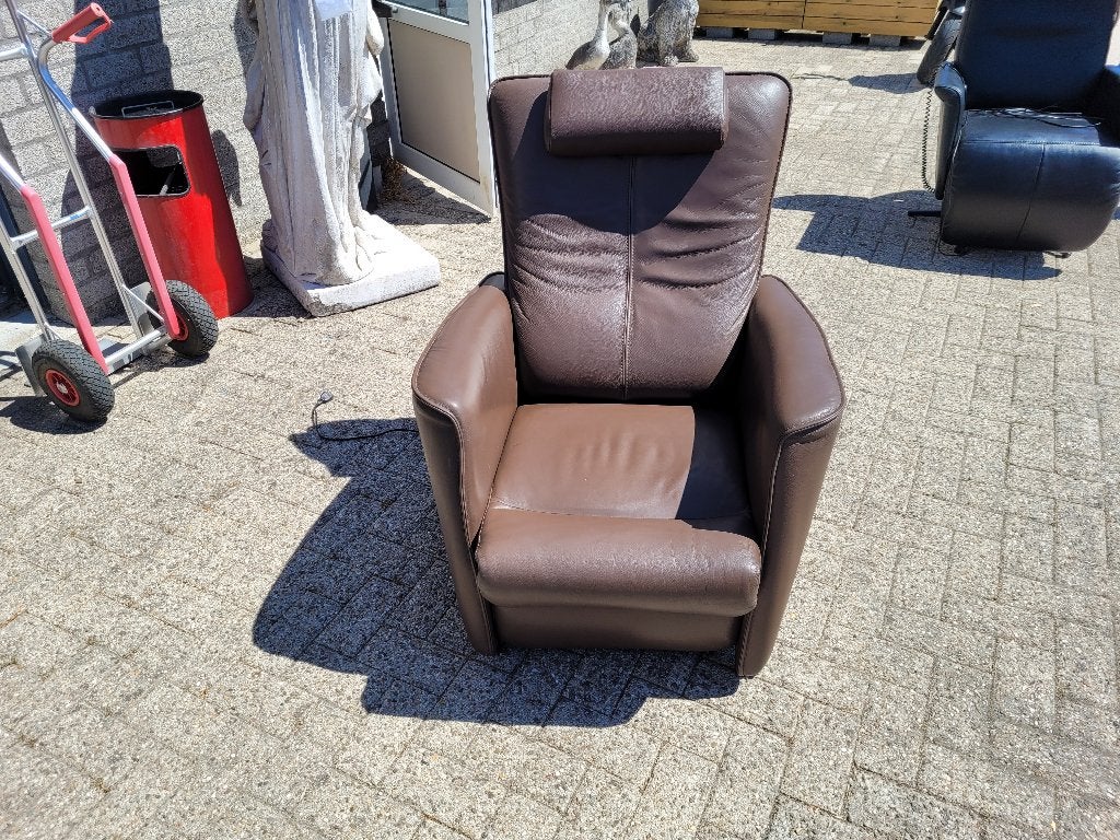 donker bruin rundleren sta-op fauteuil nieuwstaat, Ophalen, Minder dan 50 cm, Zo goed als nieuw, Leer