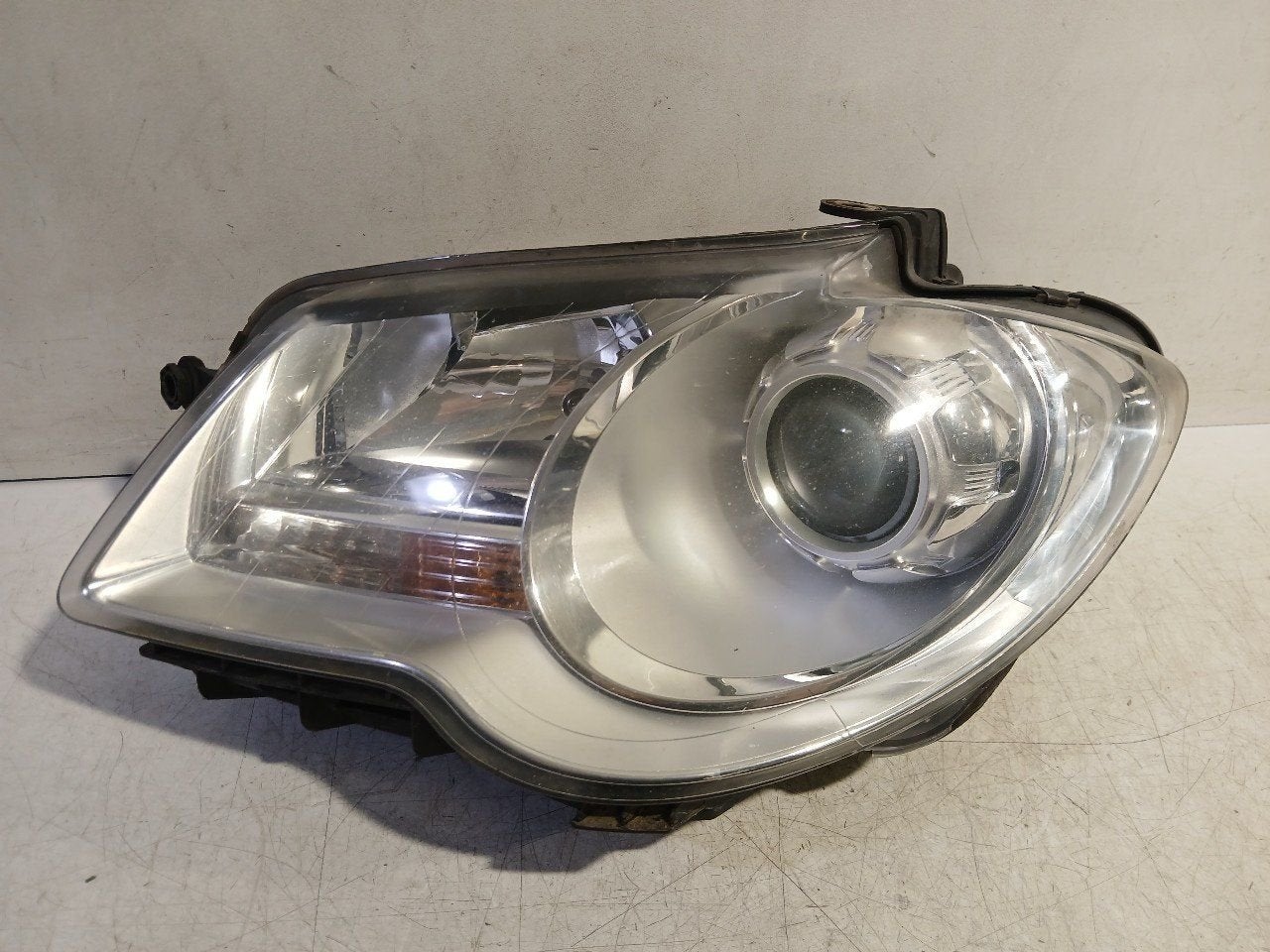 Koplamp links Volkswagen Touran, Onderdelen@venauto.nl, Van der Ven Autorecycling B.V., Gebruikt, Ettenseweg 76, 4706 PB Roosendaal, The Netherlands