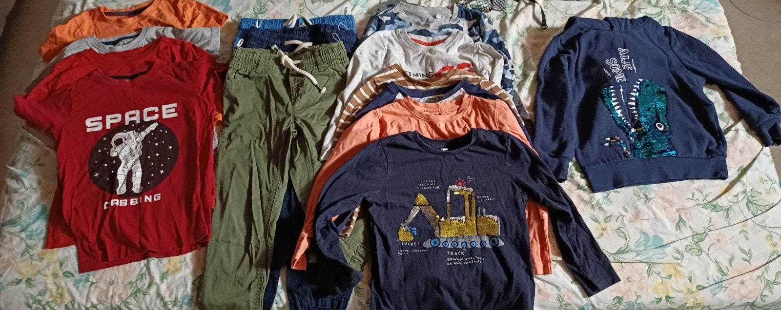 Jongens kledingpakket maat 110: hoodie, tshirts, broeken, Ophalen, Jongen