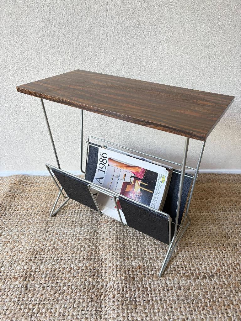 Space Age Lectuurbak Tafel - Bijzettafel - Tijdschriftenrek, Ophalen, Gebruikt