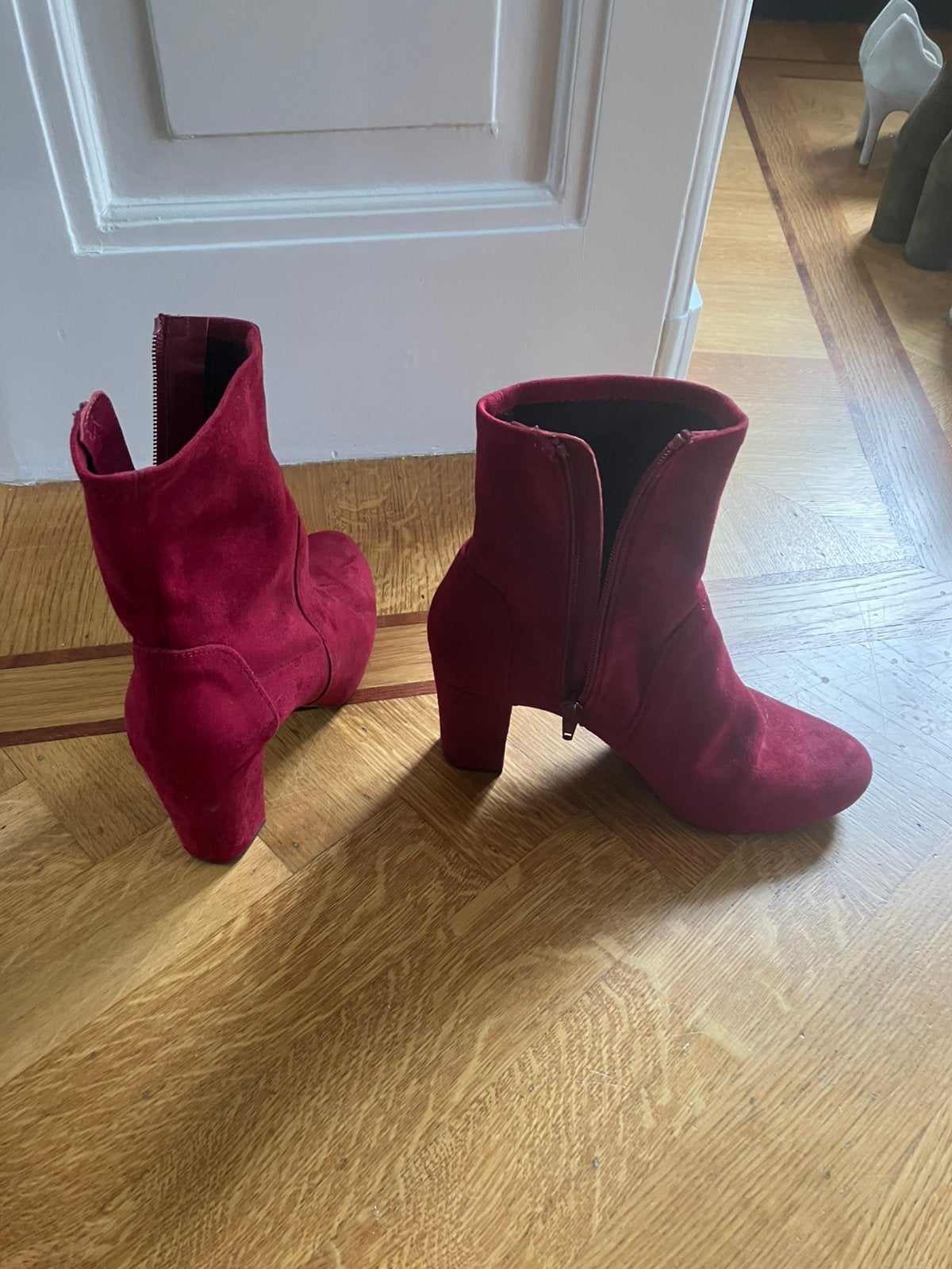 Unica mt 38, Kleding | Dames, Ophalen of Verzenden, Zo goed als nieuw, Zwart, Sneakers of Gympen
