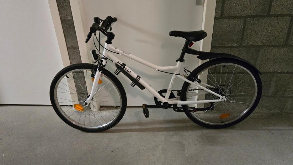 DECATHLON RIVERSIDE 100 – age 8 – 12, Fietsen en Brommers, Velgrem, Versnellingen, Nieuw, Decathlon