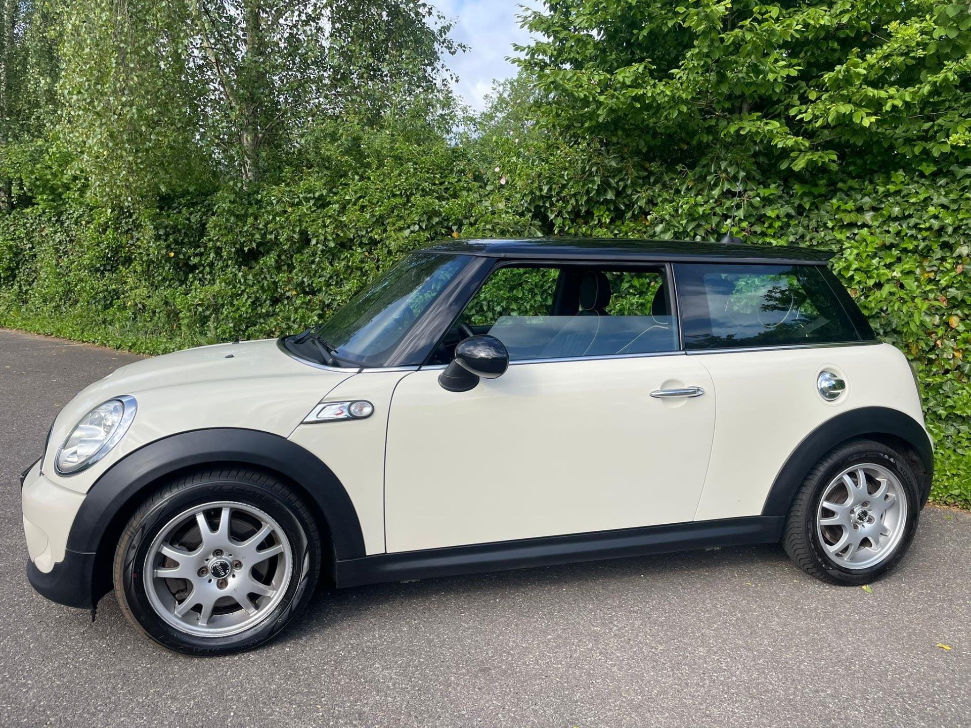 Mini MINI 1.6 Cooper S Chili Airco Cruise NW APK!, Auto's, Mini, Voorwielaandrijving, Euro 5, Gebruikt, 4 cilinders