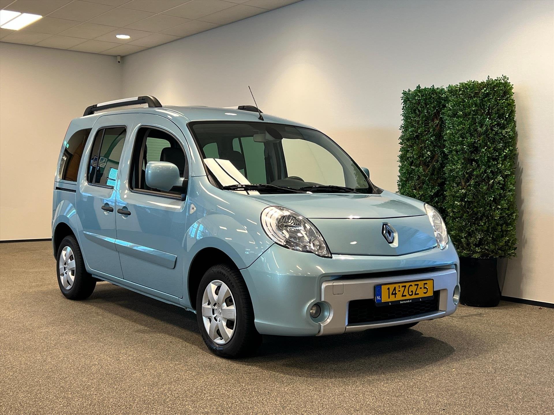 Renault Kangoo Rolstoelauto Automaat 3+1 (airco), Auto's, 12 maanden, Stof, Gebruikt, Blauw
