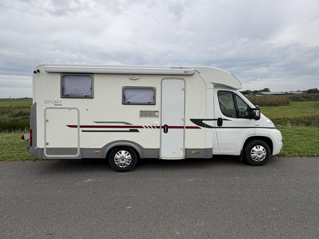 Adria Sport S 572 SL- 2011 - Enkele bedden - Zonnepaneel, Caravans en Kamperen, Standaard zit, Fiat, 6 tot 7 meter, Tot en met 3