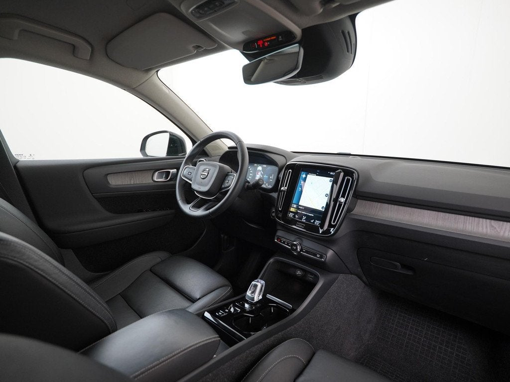 Volvo XC40 1.5 T4 Recharge Inscription | Leder | Blind spot, Auto's, Volvo, 12 maanden, Euro 6, 1712 kg, Zwart