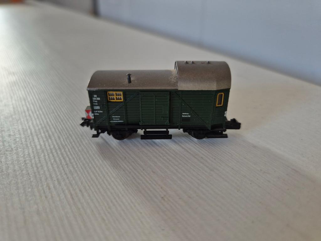 3 Fleischmann N-spoor rijtuigen 8051/8301, Gebruikt, Gelijkstroom, Fleischmann, Wagon