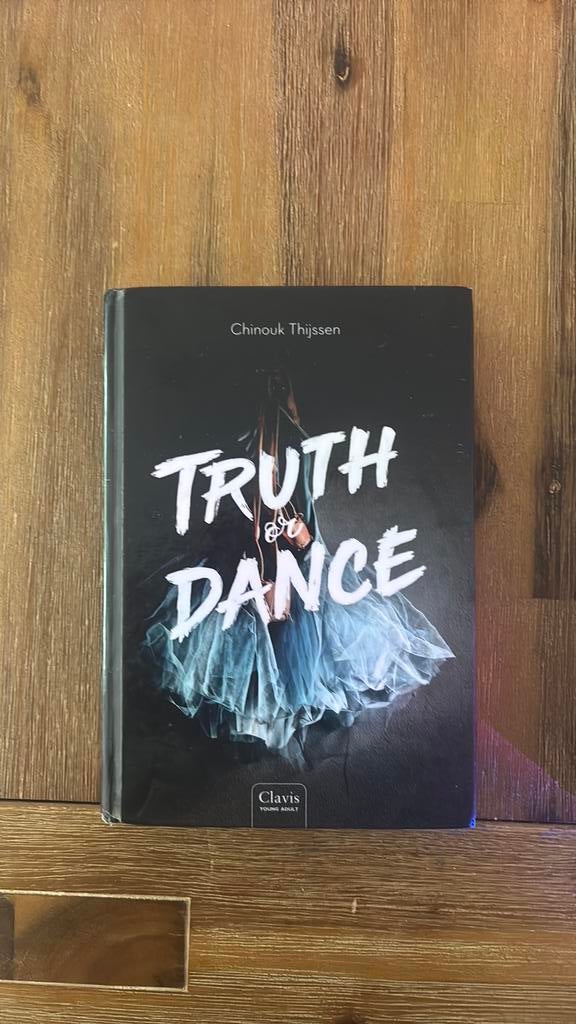 Truth or dance boek serie deel 1, Boeken, Ophalen of Verzenden, Zo goed als nieuw