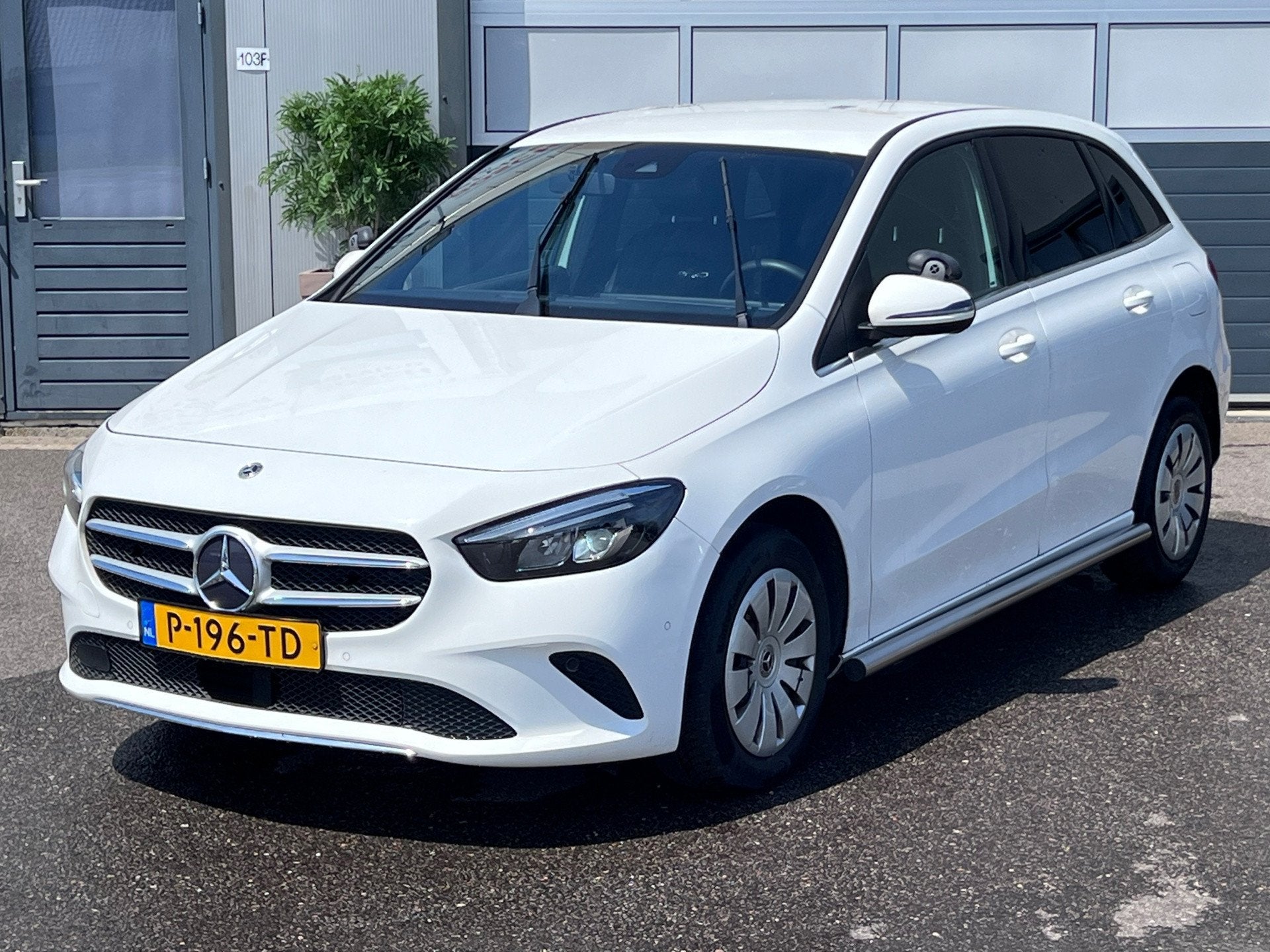 Mercedes-Benz B-klasse 200d / AUTOMAAT / TIK IN DE MOTOR / C, Auto's, Gebruikt, Euro 6, 4 cilinders, 150 pk
