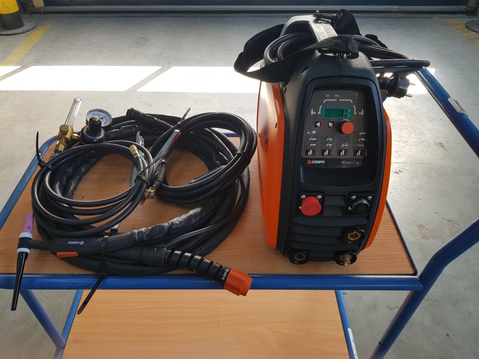 Kemppi MinarcTig Evo 200 TIG lasapparaat met toebehoren, Ophalen, Zo goed als nieuw, 150 tot 250 ampère, Tig