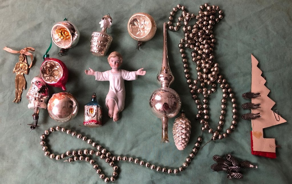 kribbe kindje Jezus en antieke kerstversiering, Diversen, Kerst, Ophalen of Verzenden, Gebruikt