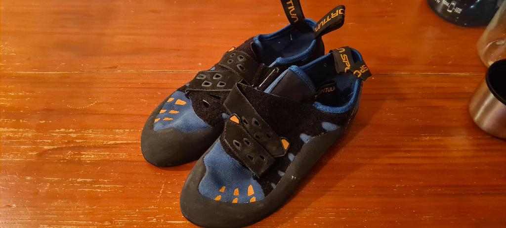 La Sportiva Tarantula klimschoenen, Sport en Fitness, Klimsport, Ophalen of Verzenden, Zo goed als nieuw, Klimsportschoenen