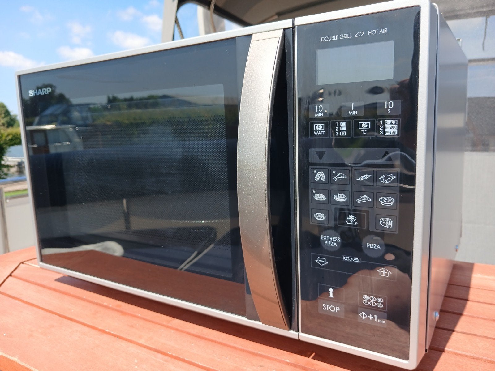 Sharp Combimagnetron - Grill, Hete Lucht, Oven, Ophalen, Zo goed als nieuw, Grill
