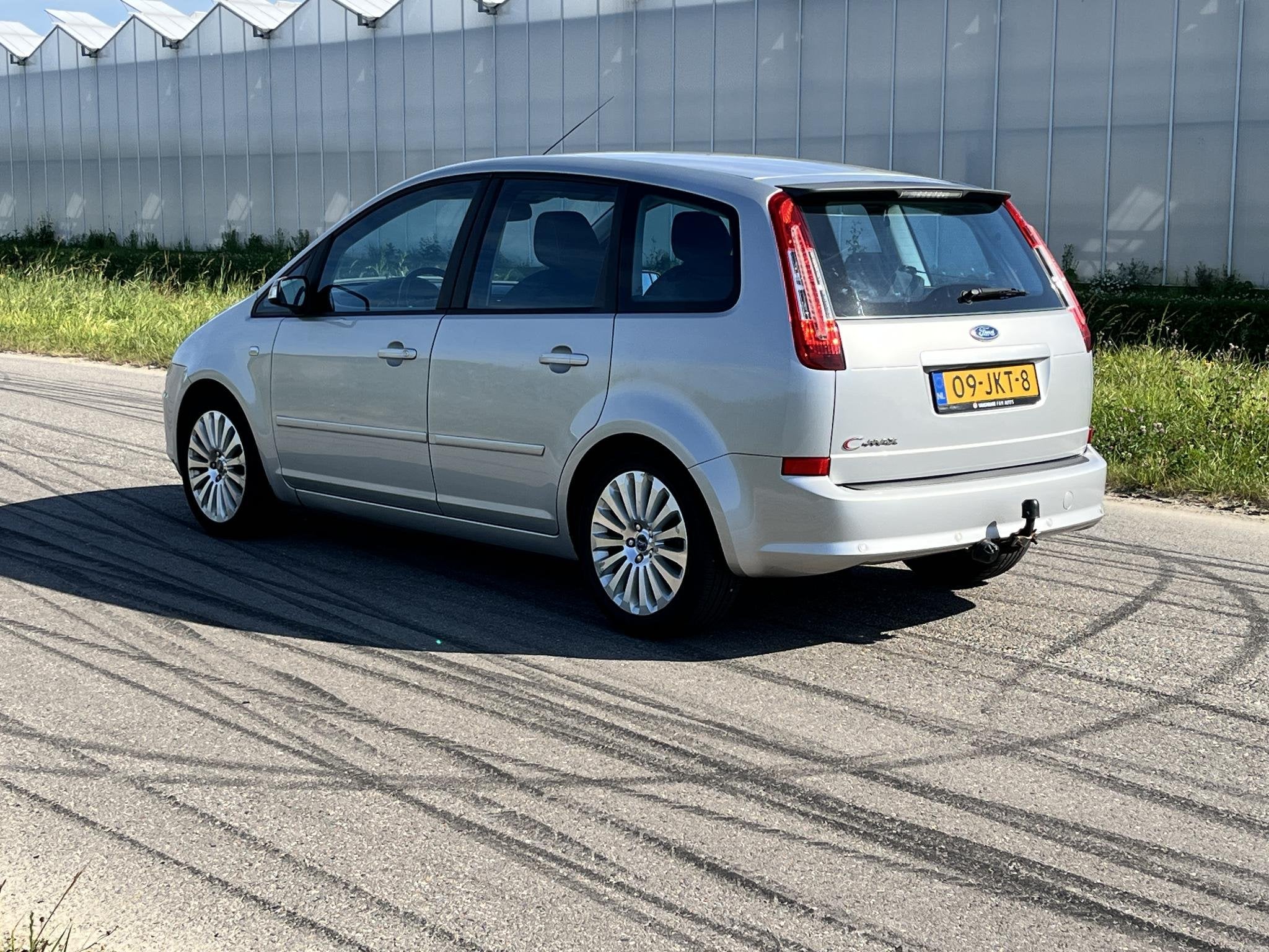 Ford C-Max 1.6-16V Titanium Airco, cruise, navi, pdc, trekha, Voorwielaandrijving, 1596 cc, Gebruikt, 4 cilinders