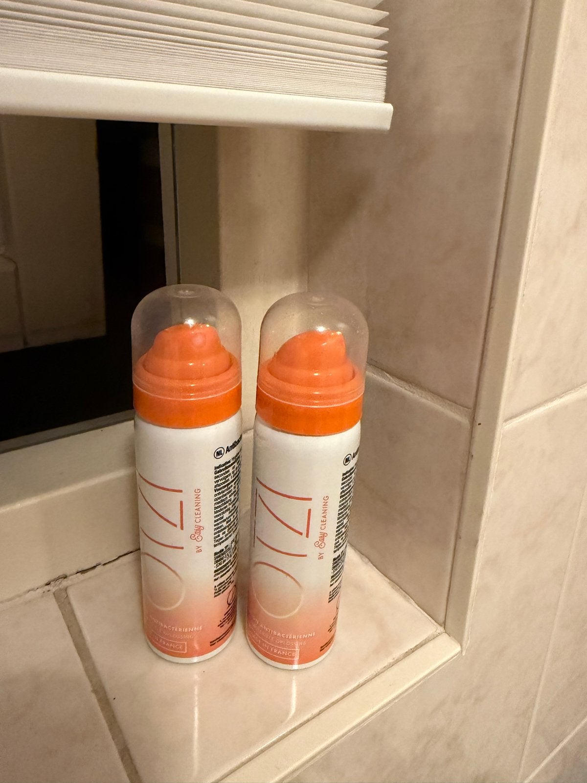 2 stuks Otzi Piercing Spray - Nieuw en Ongeopend, Ophalen of Verzenden, Nieuw, Overige materialen, Overige typen