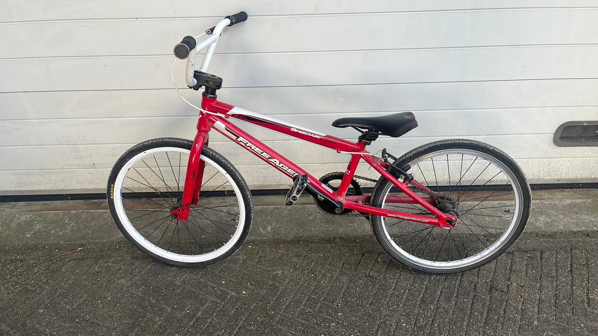 Bmx freeagent expert, Fietsen en Brommers, Fietsen | Crossfietsen en BMX, Ophalen, Zo goed als nieuw, Aluminium