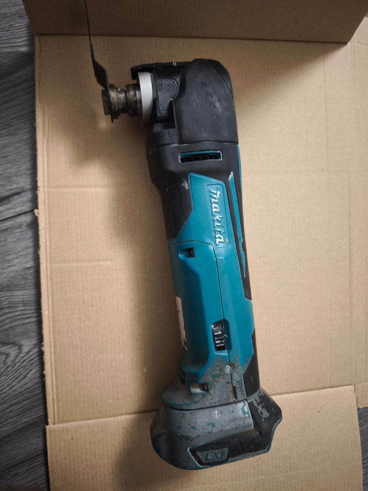 Makita DTM51 Multitool - Gebruikt maar functioneel, Ophalen of Verzenden