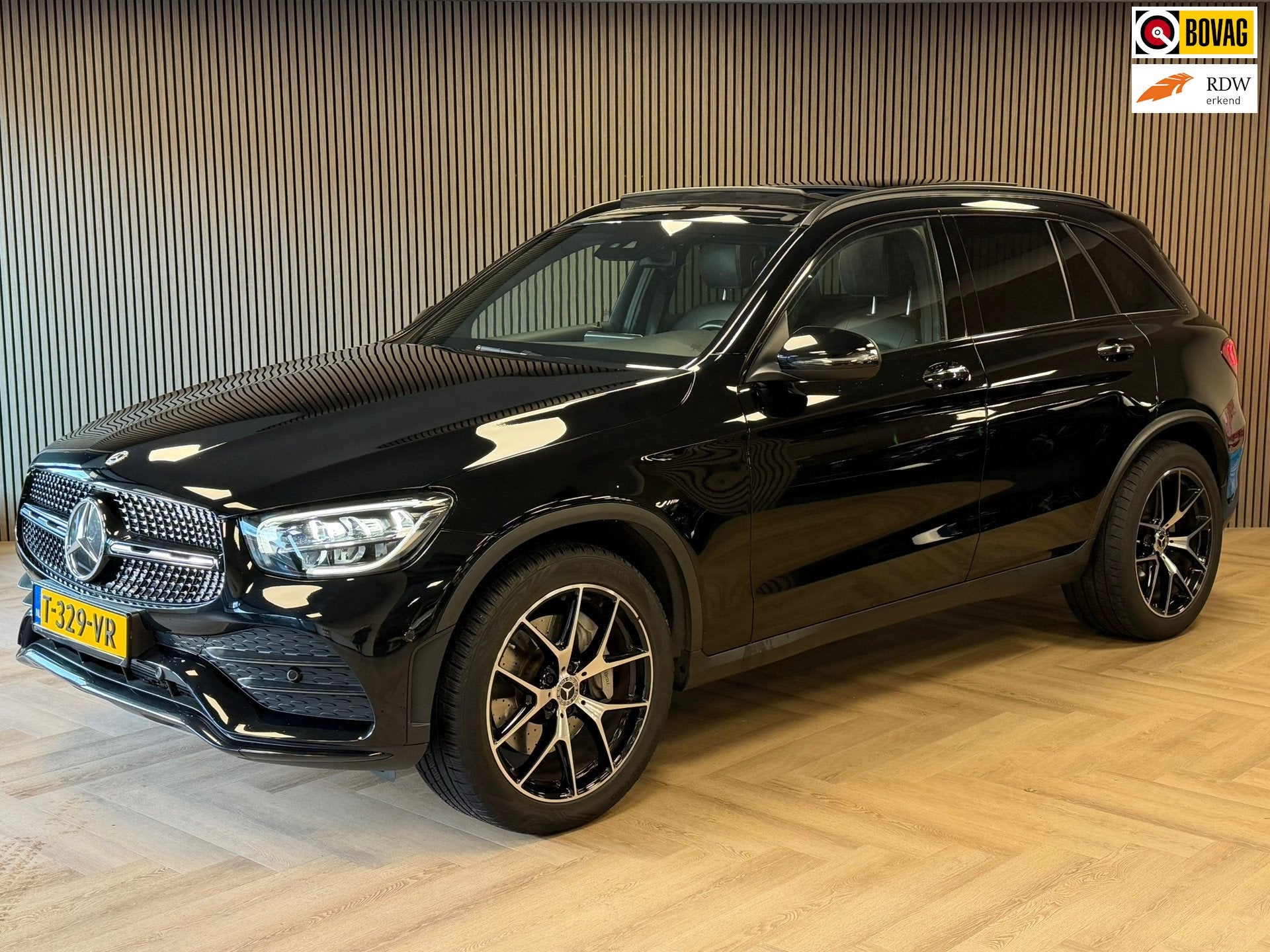 Mercedes-Benz GLC-klasse 200 4MATIC Premium Plus AUT PANORAM, Auto's, Gebruikt, Euro 6, Leder en Stof, Zwart