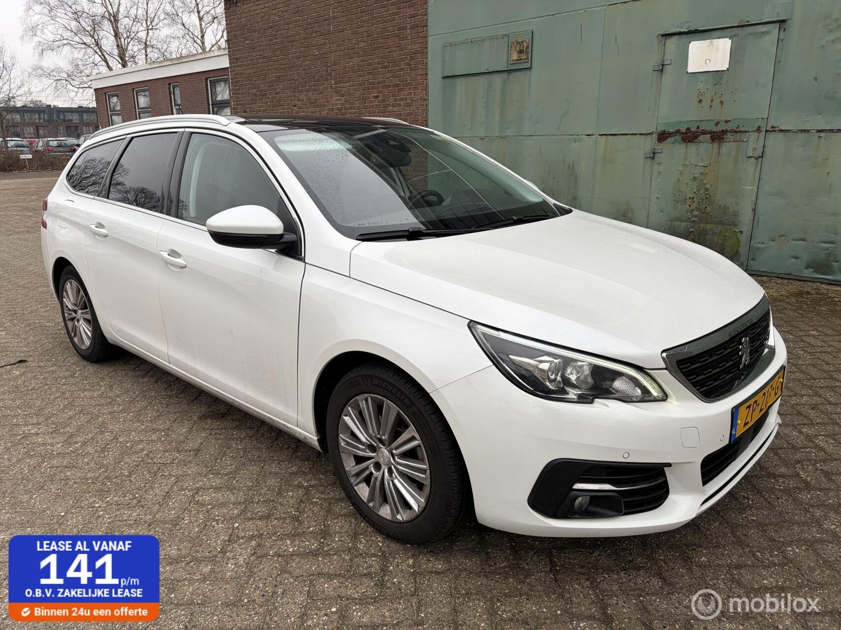Peugeot 308 SW 1.2 PureTech Blue Lease Premium, Auto's, Gebruikt, Euro 6, 1199 cc, Wit