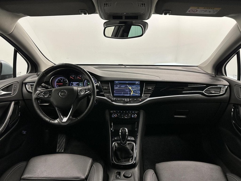 Opel Astra Sports Tourer 1.0 Turbo Innovation TREKHAAK LEER, Voorwielaandrijving, Gebruikt, 1178 kg, Met garantie (alle)