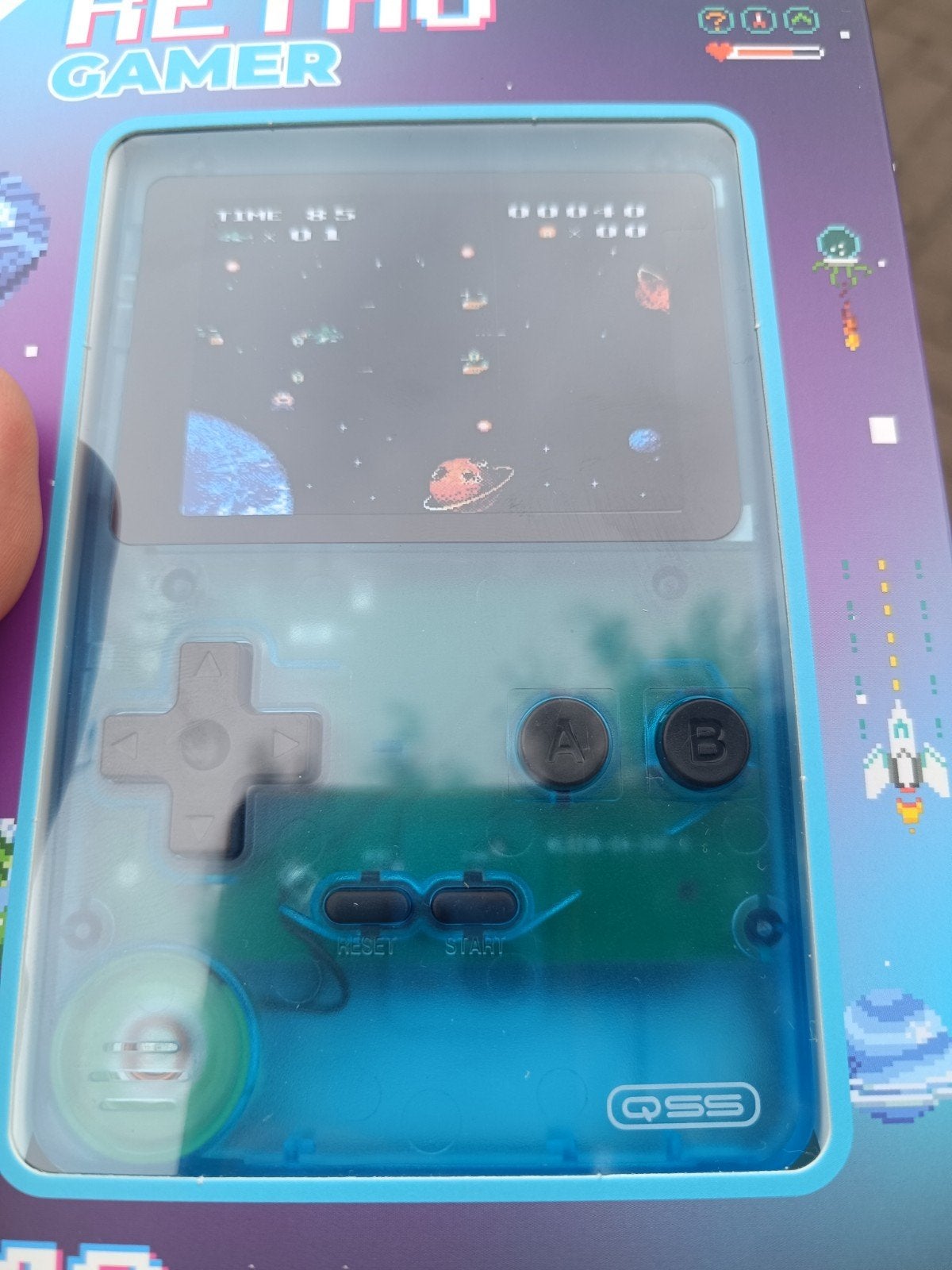 Retro gamer met 240 spellen soort gameboy nieuw in seal, Nieuw, Ophalen of Verzenden