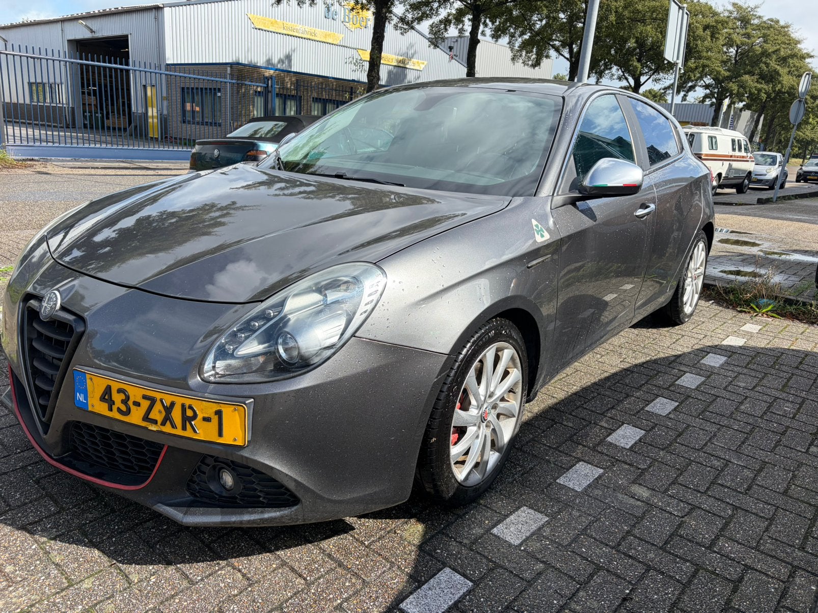 Alfa Romeo Guilleta 2.0 JTD 170 pk rijdt goed! APK 2027, Voorwielaandrijving, Euro 5, Stof, Zwart