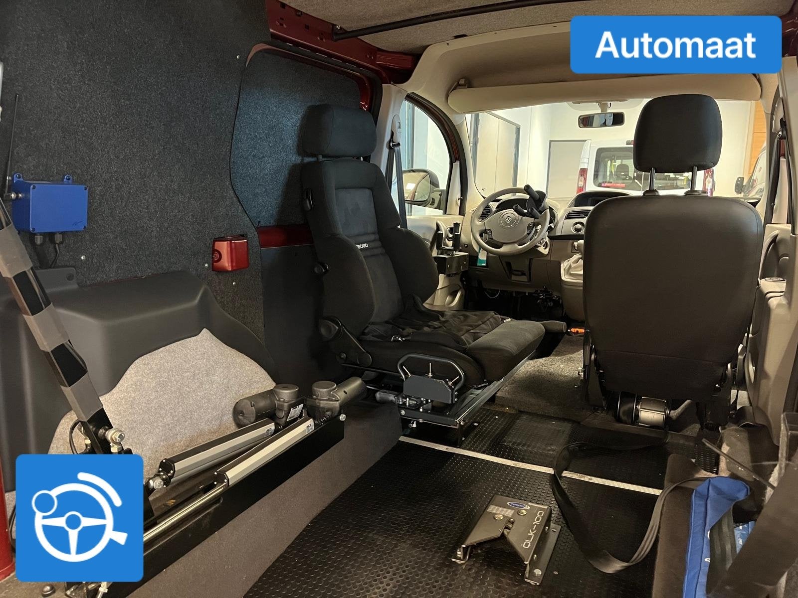Renault Kangoo Rolstoelauto Automaat Zelfrijder Handbedienin, Auto's, Automaat, 12 maanden, Stof, Gebruikt