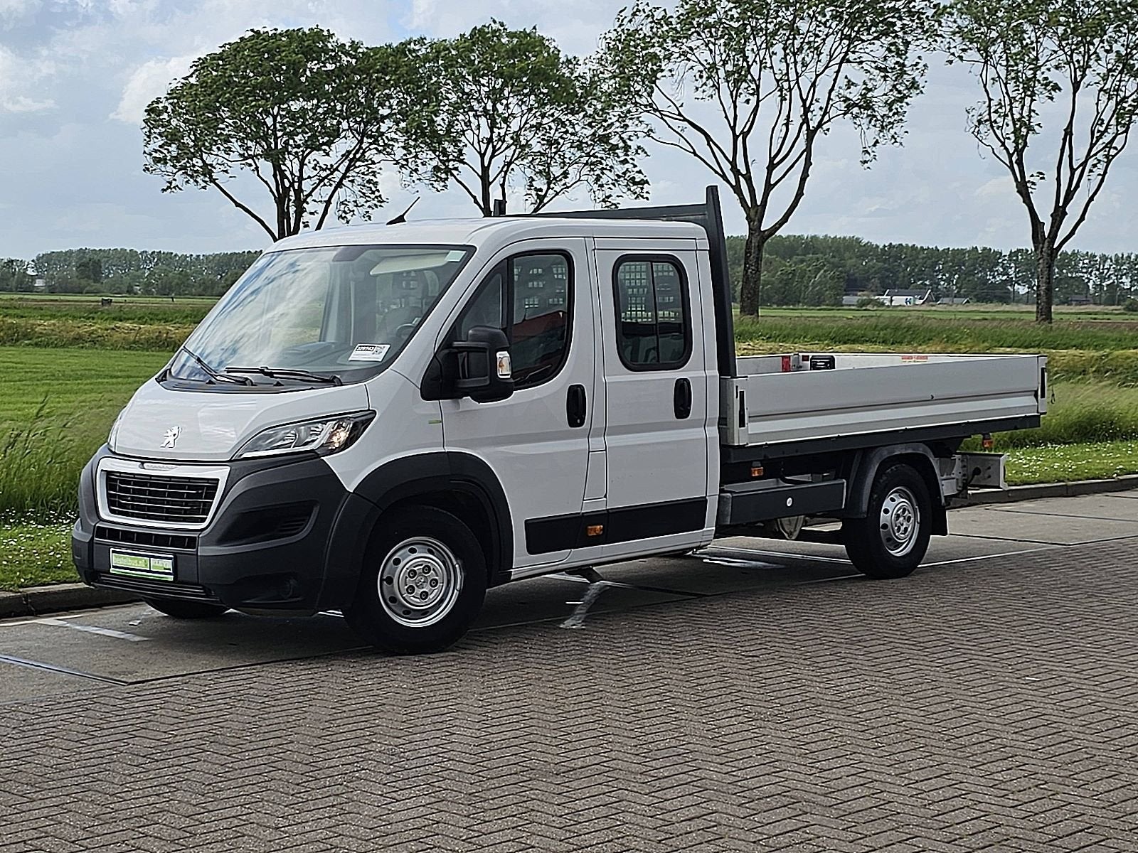 PEUGEOT BOXER 2.0 l3 open-laadbak dc!, Gebruikt, Euro 6, Navigatiesysteem, 7 stoelen