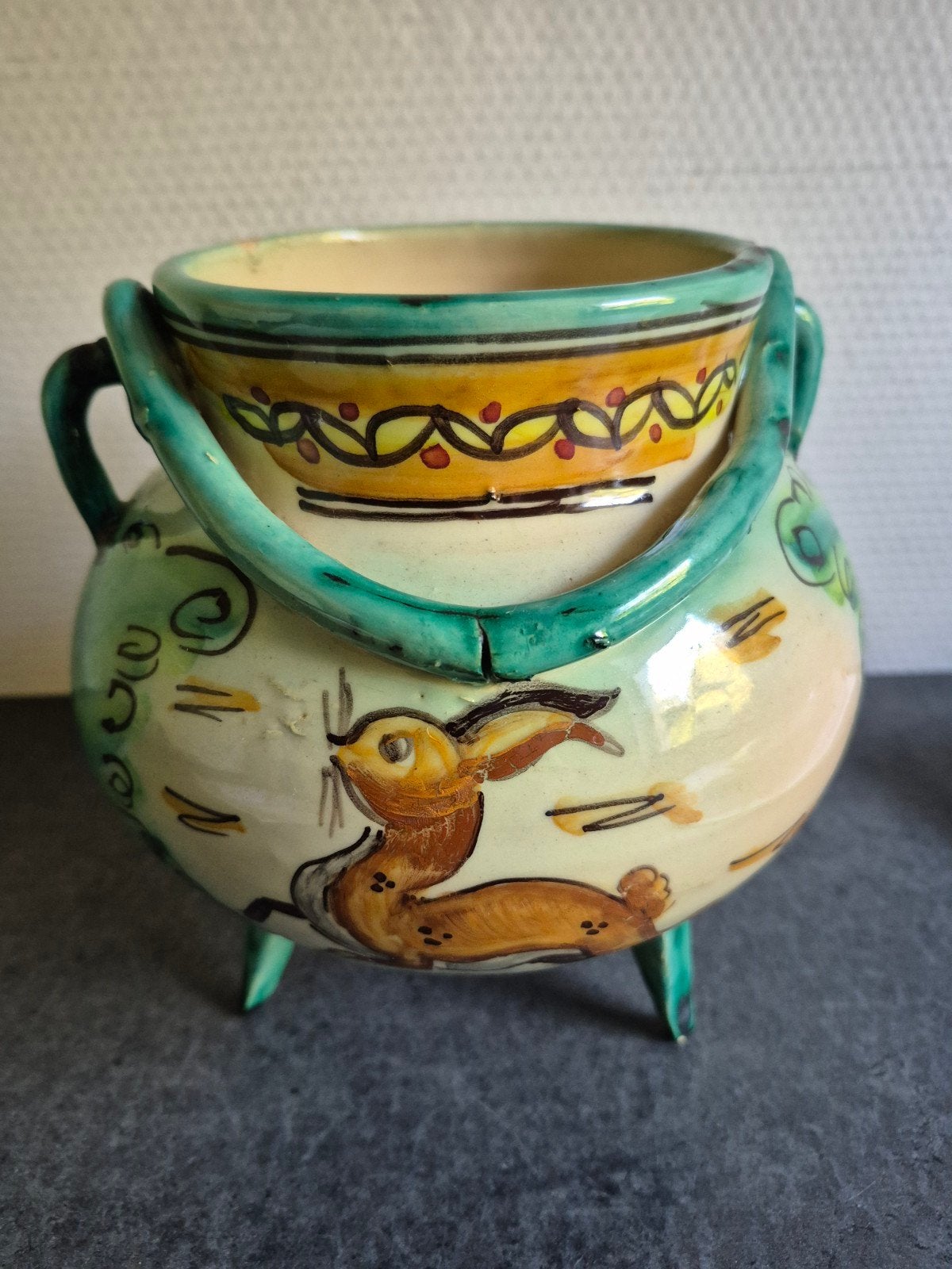Pot driepoot Spanje gesigneerd Puente vintage, Antiek en Kunst, Antiek | Keramiek en Aardewerk, Ophalen of Verzenden