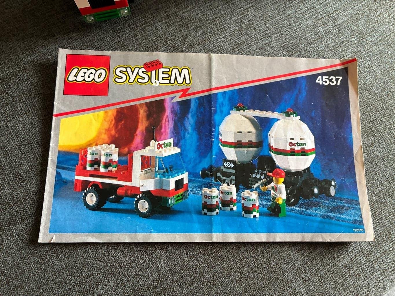 LEGO 4537 Octan Tanker Truck en Wagon met Instructieboekje, Ophalen of Verzenden, Gebruikt