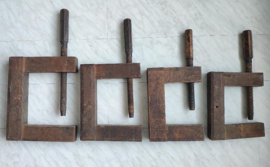 4 antieke lijmklemmen lijmtangen houtklemmen hout, Ophalen