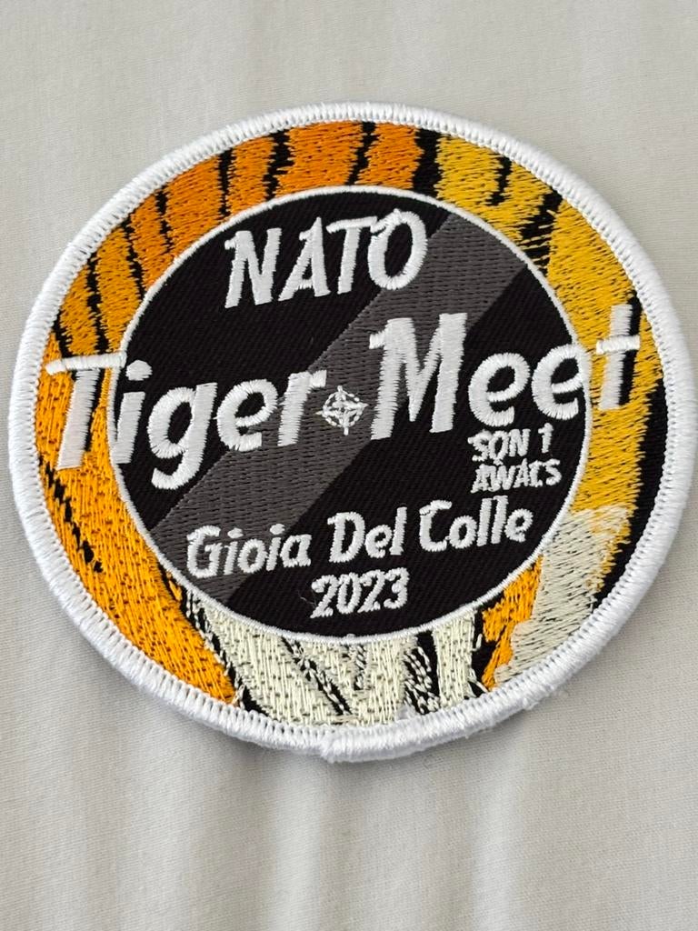 Nato tiger meet NTM23 nato awacs embleem, Verzenden, Luchtmacht, Embleem of Badge