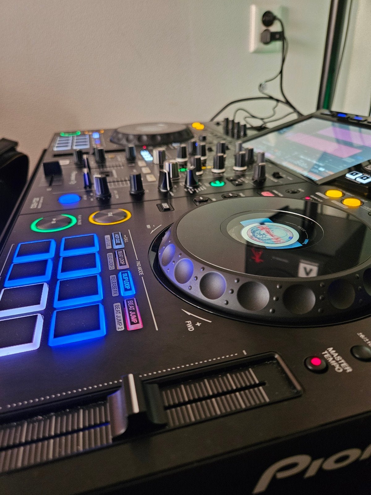 Pioneer XDJ-RX3 + flightcase + DJ stand + koptelefoon, Ophalen, Zo goed als nieuw, Dj-set, Pioneer