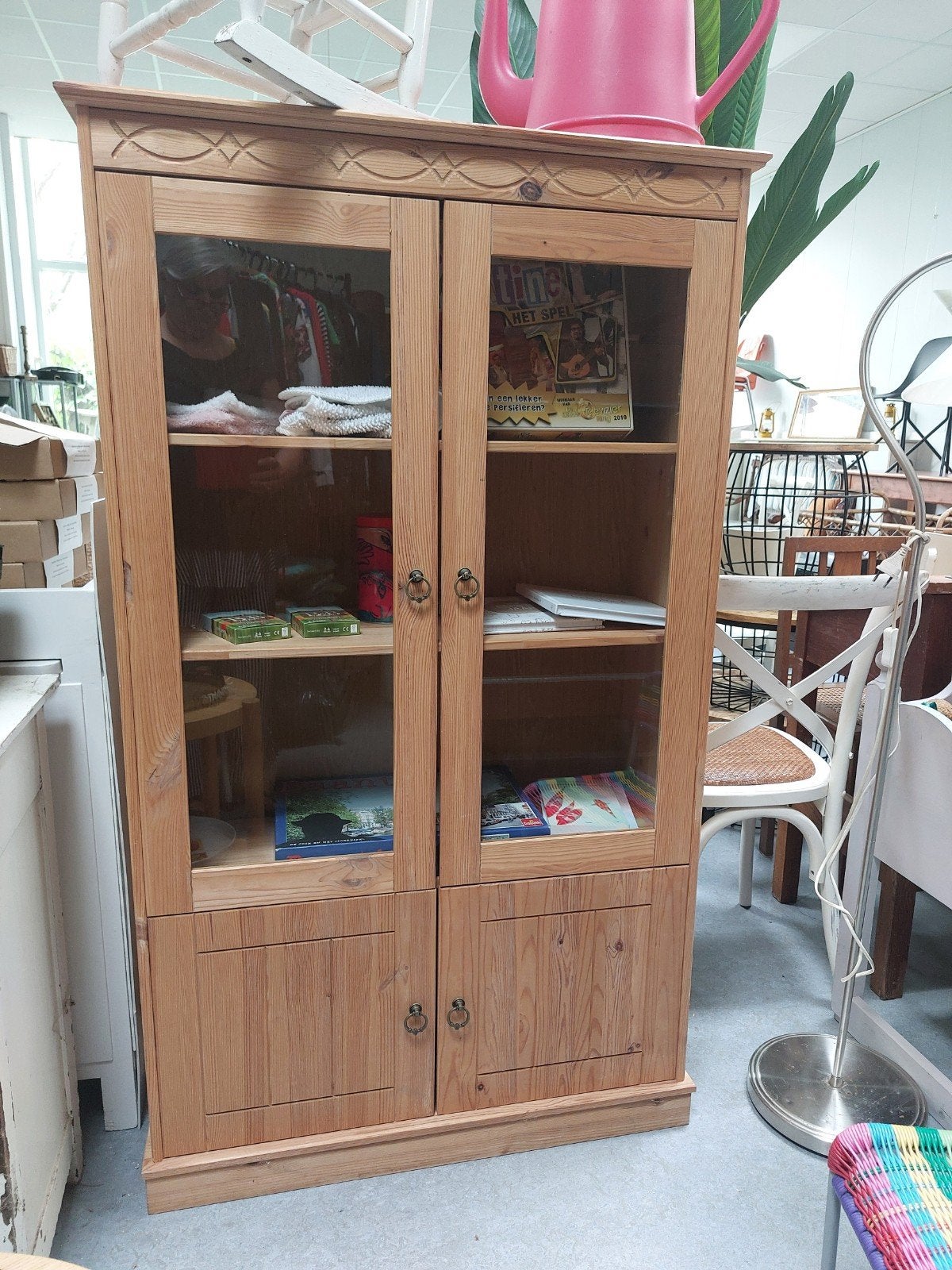 Leuk houten vitrine kastje, Huis en Inrichting, Ophalen, 25 tot 50 cm, 50 tot 100 cm, Minder dan 100 cm