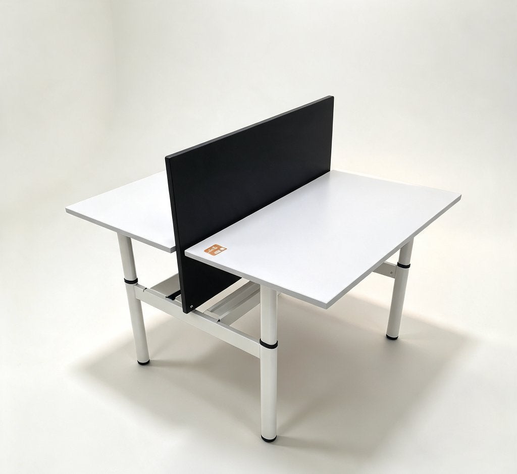 Gebruikte kantoortafel - 89 euro promo, Overige typen, Hout, IKEA, Ophalen of Verzenden