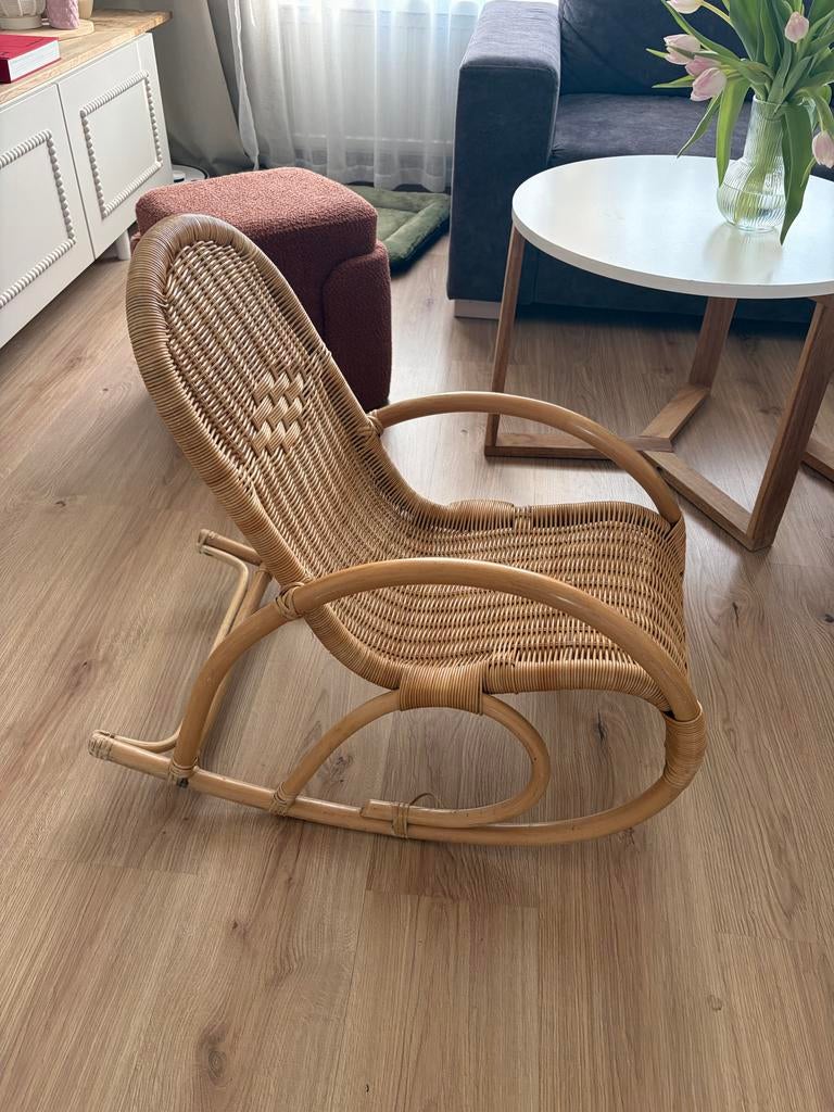 Rotan kinderstoel schommelstoel boho zara h&m kinderkamer, Ophalen, Gebruikt, Overige typen