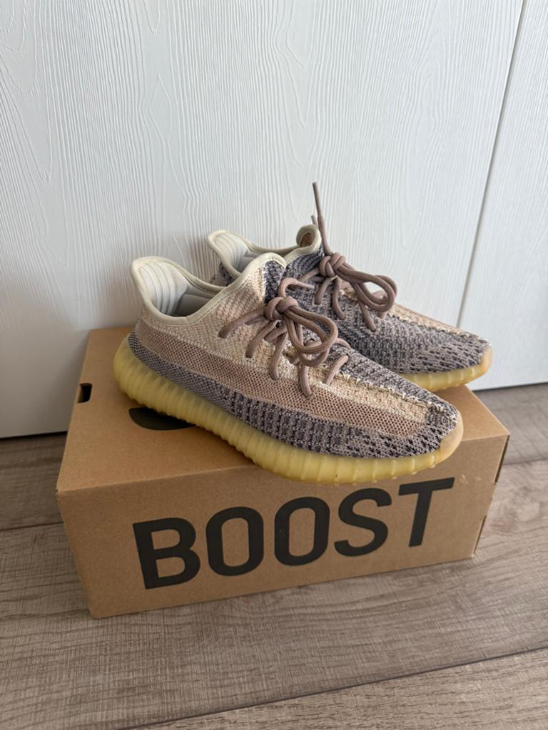 Yeezy boost 350 Ashpea, Ophalen of Verzenden, Zo goed als nieuw, Sneakers of Gympen