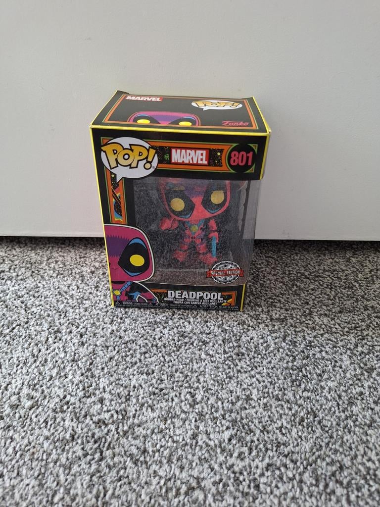 Funko Pop! Marvel Deadpool Blacklight 801 Special Edition, Ophalen of Verzenden, Zo goed als nieuw